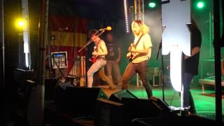 Pulled Apart By Horses - V.E.N.O.M 2000 trees 2017