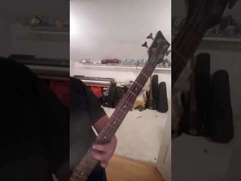 Arctic Monkeys Bass Line Messy Ending