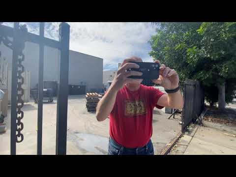 KC ALMOST GETS ATTACKED BY BALD HEAD GRANDPA 👴🏻