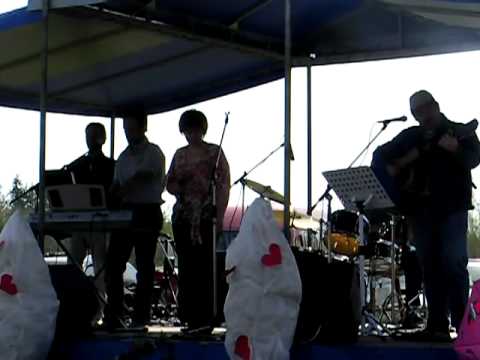 grupa "Mārrutki" - Pie dievina gari galdi