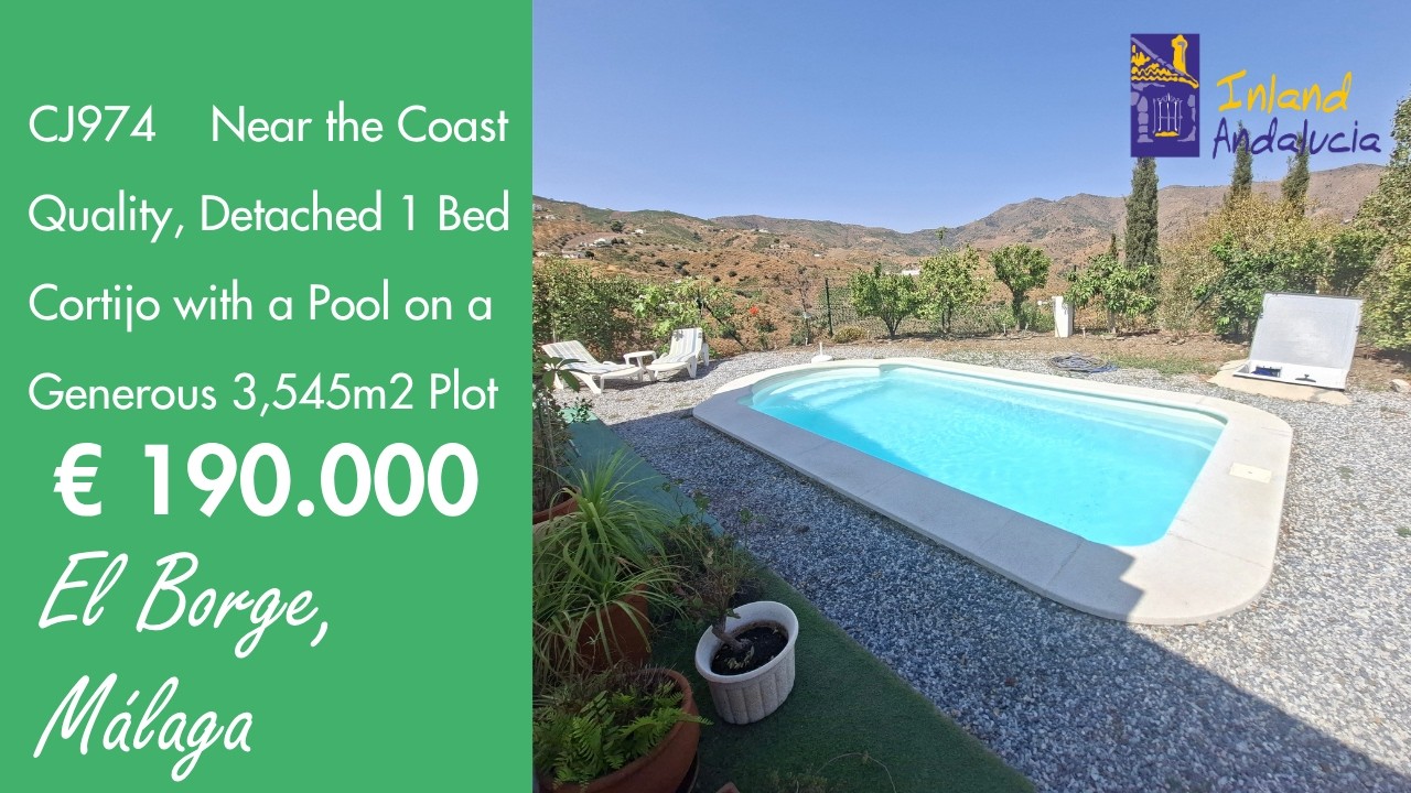 Villa for sale in El Borge - CJ974