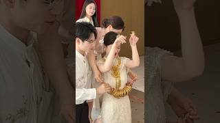 Download lagu Undeniably the bride has 5KG of gold 🔥🔥🔥#wedding #shortvideo #beautiful #makeup #dress #chinese mp3