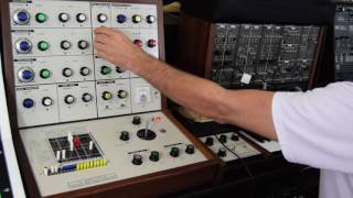 Video thumbnail for Future Retro 512 touch keyboard plays the EMS Putney by FutureRetroSynths