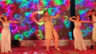 Groom&#39;s surprise dance performance | Sajan bade senti | Baadhai ho | Wedding/shaadi/sangeet dance