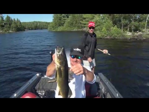 MidWest Outdoors TV Show #1577 - Multi Species Action from Crane Lake, Minnesota