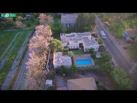 youtube video AfmUUAUR8Xg