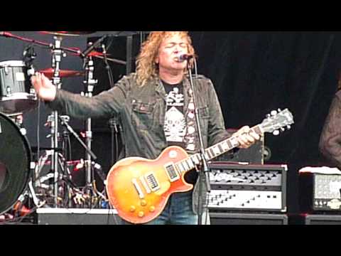 Y&T - Rainbow In The Dark (Dio Cover) - Sweden Rock Festival 2010