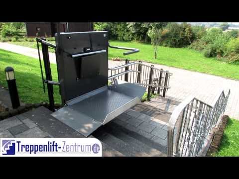 Plattformlift für Rollstuhlfahrer im Außenbereich - Einbaubeispiel - Treppenlift-Zentrum.de