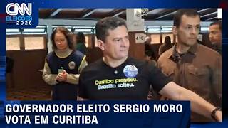 Vídeo: Governador eleito do Paraná, Sergio Moro vota em Curitiba | CNN ELEIÇÕES