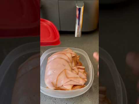 How to:Keep your food last longer #food #hack #foodhack #turkey @oscarmayer @RubbermaidOnline