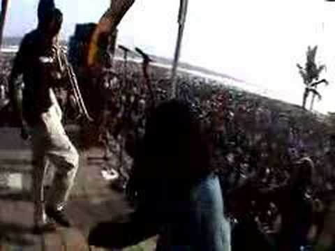 Rocky Dawuni - Wake The Town (Official Video)