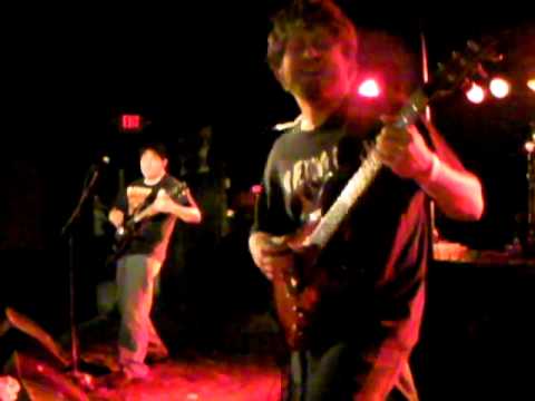 Lesser Known Saint playing Walk and I'm Broken - Dimebag Tribute 2009