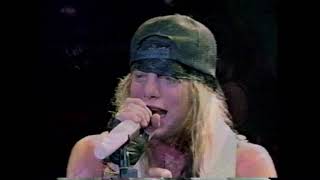 Warrant - Sometimes She Cries - Alive