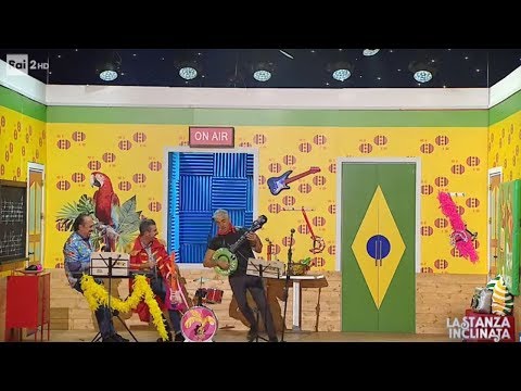 La stanza inclinata -"Lezioni di musica" - Stasera tutto è possibile 30/09/2019