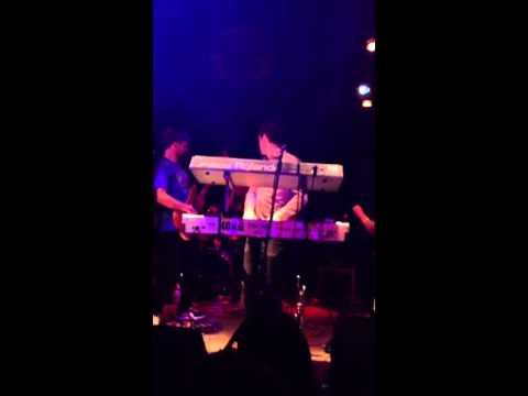 Snarky Puppy w/ Calvin Rogers