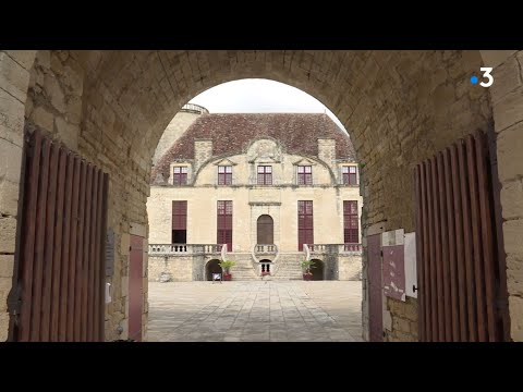 Discovering the castle of Duras in Lot-et-Garonne