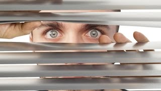 J ESPIONNE MON VOISIN FOU Hello Neighbor 