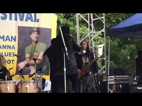 Um min al yaman by Yemen Blues. Live