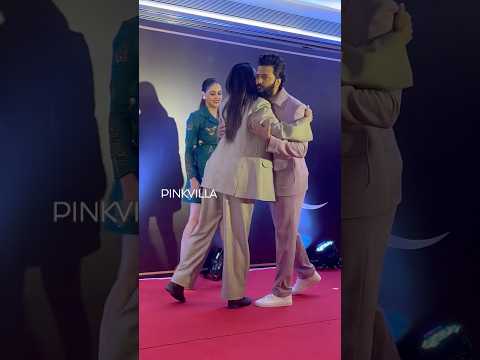 Rakul Preet gives a WARM hug to Riteish & Genelia at an Event 😍| #rakulpreetsingh #shorts #viral