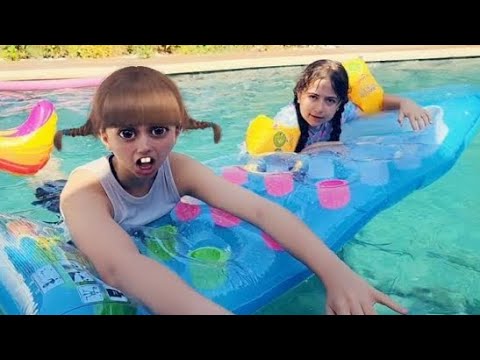 Mama Brought a Baby - Jana Makdad | Birds of Paradise