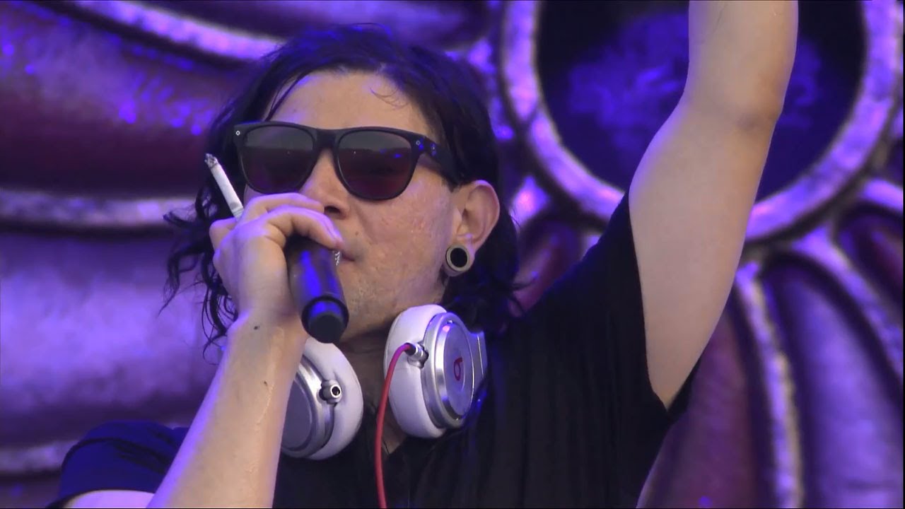 Skrillex - Recess (Live @ Tomorrowland 2014)