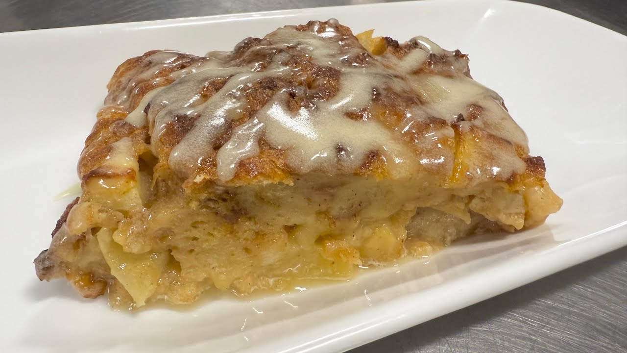 Super easy BREAD PUDDING made with Cinnamon Rolls! 