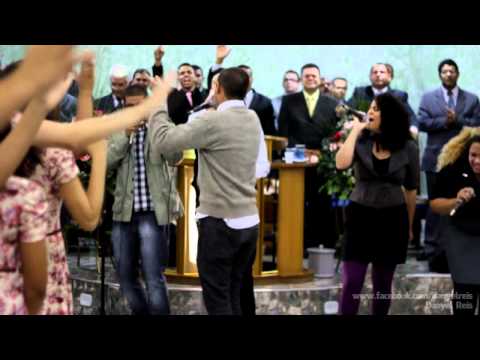 Coral Kades - Ele é Exaltado