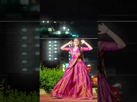 Kallaku Gajjalu Kattinadana😍💃 Folk Song #shrots #viral #folksong #trending #subscribe #
