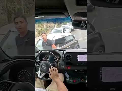 ¡Furia al volante! 🤬
