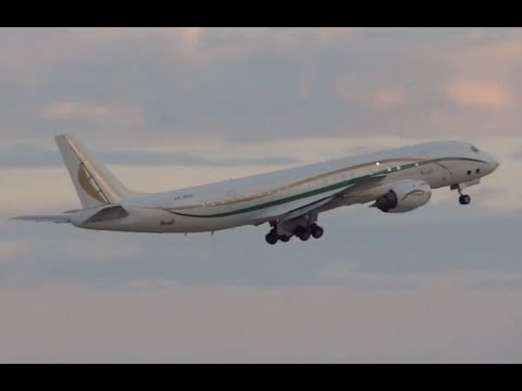 DC-8-72 VP-BHS taxi and take off