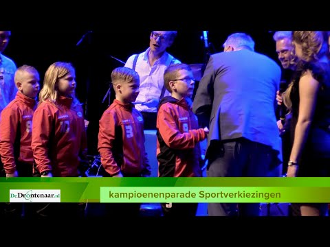 VIDEO | Wethouder zet voetbalkampioenen Swift’64, Reaal en Asv Dronten in het zonnetje VIDEO | Wethouder zet voetbalkampioenen Swift’64, Reaal en Asv Dronten in het zonnetje