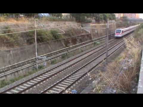 Incrocio tra Espresso 1994 Siracusa (Palermo C.le) - Milano C.le ed Eurostar 9375 Roma T.ni - Reggio