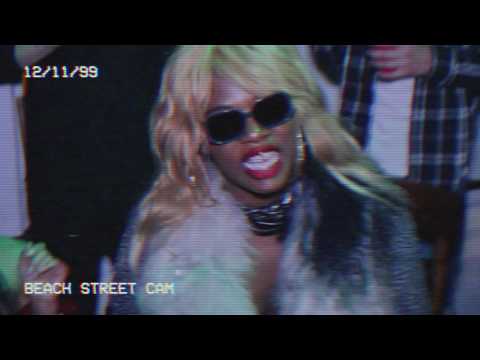 Video thumbnail for 30 Dollar Coat
