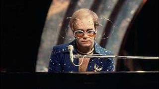Elton John - Lonely Boy - Rare B-Side 1982