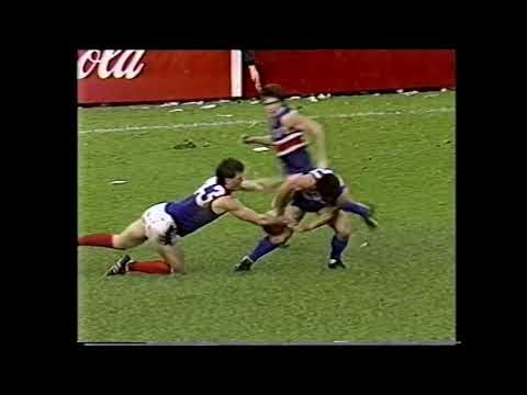 TONY LIBERATORE KICKS HIS FIRST GOAL | 1986 Round 20 vs MELBOURNE