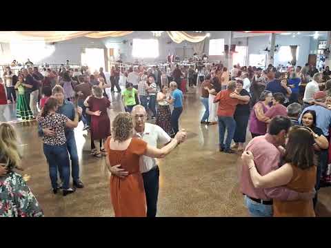 Muita dança na terceira idade de Rio Bonito do Iguaçu no Paraná(com marcos e margarida)
