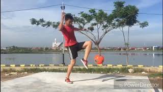 preview picture of video 'Freestyle football from sangatta kalimantan Timur'