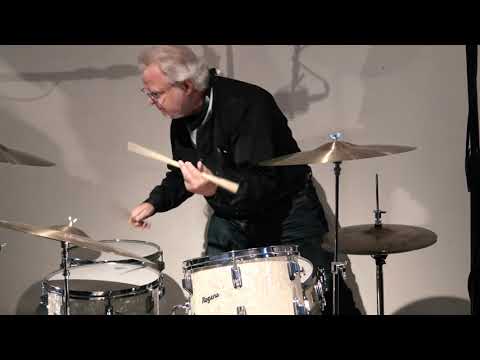 Steve Maxwell Vintage Drums - Steve Maxwell Enjoying His Buddy Rich Rogers Kit!