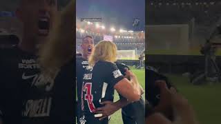 A TORCIDA DO VASCO COMEMORAVA O GOL DE EMPATE QUANDO SAIU A VIRADA SOBRE O FLUMINENSE