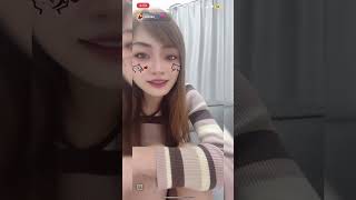 タイトスカがパカっ #パンチラ