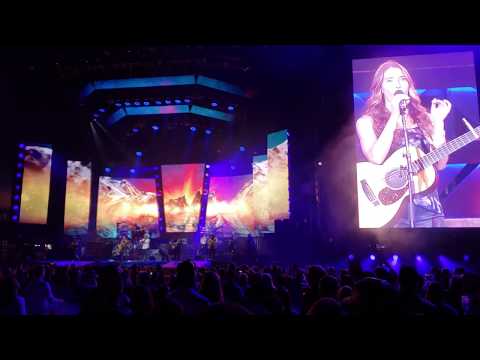 Zac Brown Band ft. Caroline Jones in Seattle Live - Tomorrow Never Comes