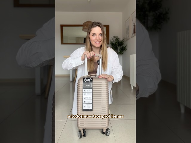 Vídeo relacionado con Real Betis Balompié - Maleta de Viaje - Compatible con Todo Tipo de Aerolíneas - Sistema de Cierre de Seguridad TSA - 8 Ruedas Giratorias - 55x40x20 cm - 2,8 kg - Producto Oficial