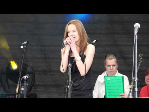 Elva sünnipäev 2011 - Sinilinnu laulustuudio - Mariel Aim