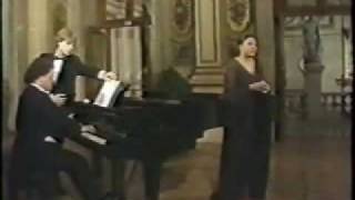 Kathleen Battle sings Strauss' 