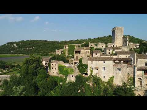 Montclus vu du ciel - Gard