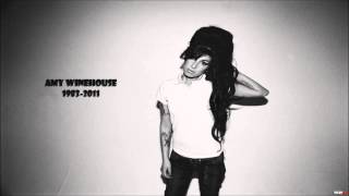 Amy Winehouse - I Should Care (Live)