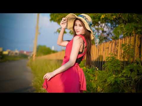 Roger Shah pres. Coastline feat. Madelin Zero - alone with you (Bissen Mix).  sozinho com você