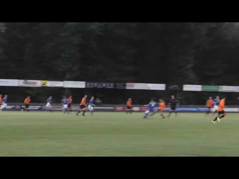 31 aug 2016 SO Soest JO 19-1 - VV De Meern JO 19-2 bkr 3-4 Penalty Redouan met standbeen op paal