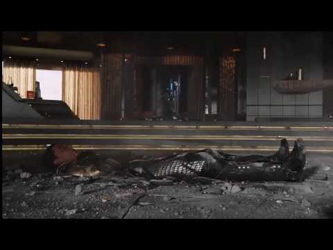 The Avengers - Hulk Smashing Loki XD