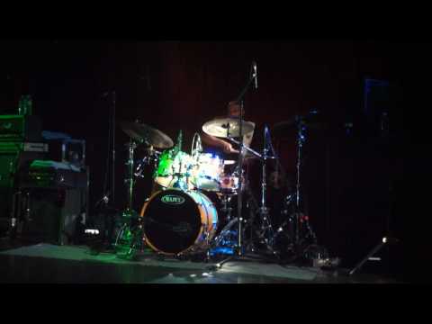 Killer Glowing Drum Solo - Derico Watson
